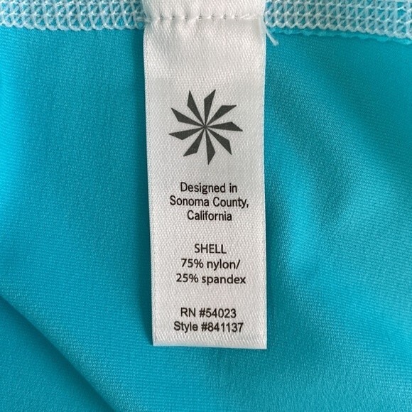 Athleta Summer Shade Rash Guard Top Aqua Blue Short Sleeves Water Sports Beach - Picture 9 of 16